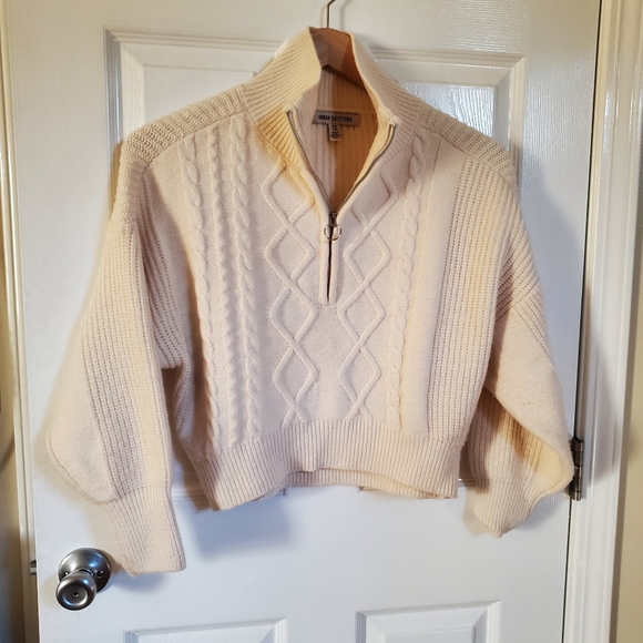 Urban Outfitters Sweaters - Urban Outfitters Lizzie Cable Knit Cropped half zip Sweater Cream Size XS